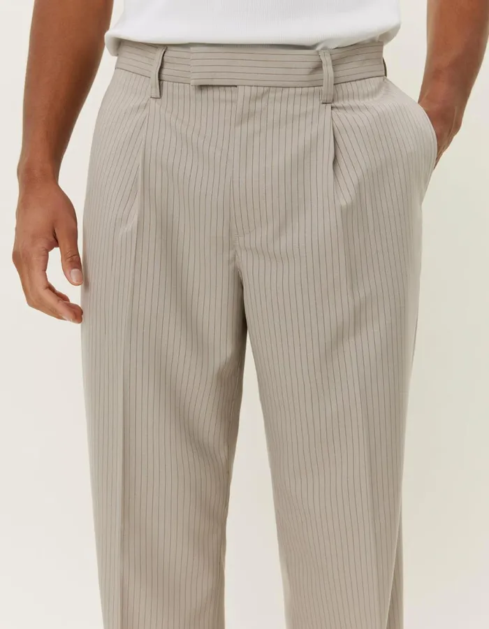 Pants Men Les Deux Reece Pleated Pinstripe Suit Pants 8211 Light SandWalnut