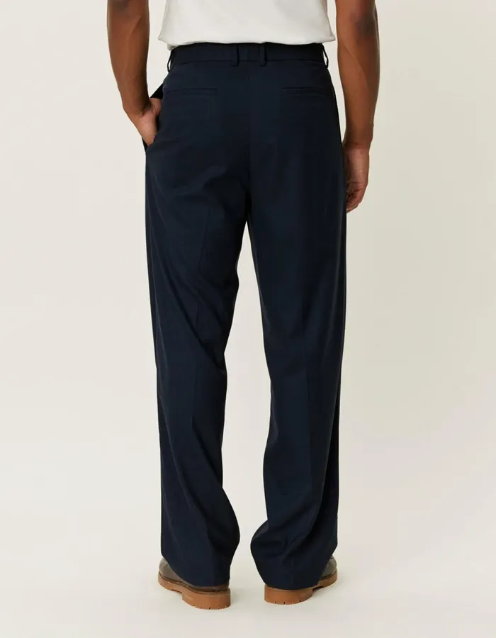 Pants Men Les Deux Reece Pleated Suit Pants 20 8211 Dark Navy