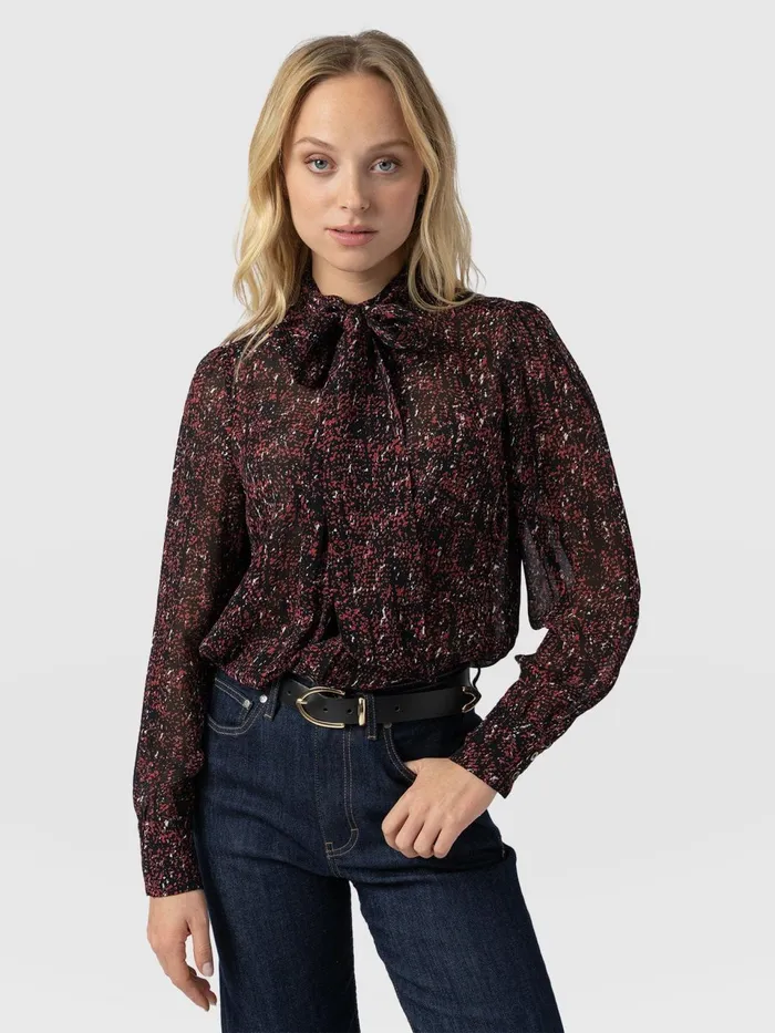 Paxton Pussybow Blouse 8211 Red Ditsy Leopard Red Ditsy Leopard Women Saint And Sofia Blouses and Shirts Paxton Pussybow Blouse 8211 Red Ditsy Leopard Red Ditsy Leopard Women Saint And Sofia Blouses and Shirts