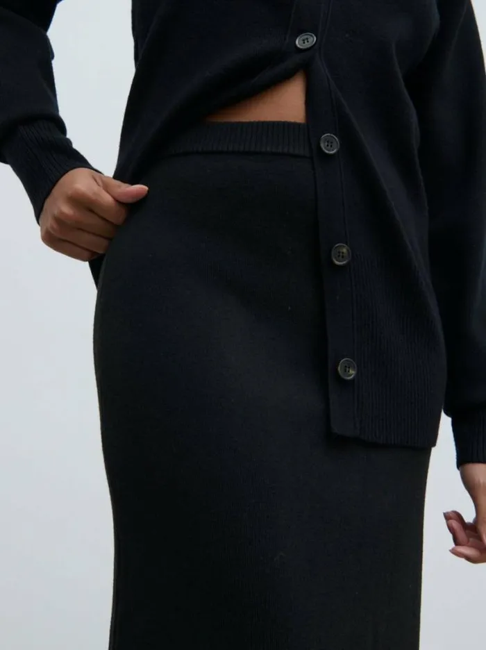 Pretty Lavish Bottoms Women Justine Rib Knit Maxi Skirt Black
