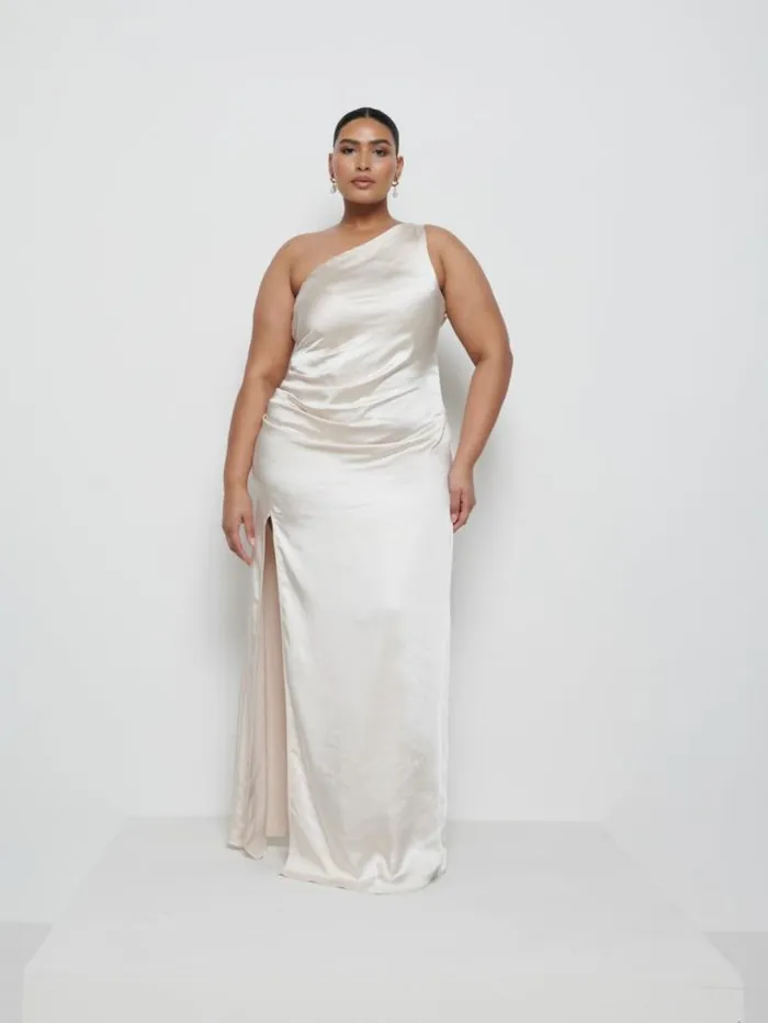 Pretty Lavish Bridesmaid Dresses Women Amelia Ruched Maxi Bridesmaid Dress Curve Champagne