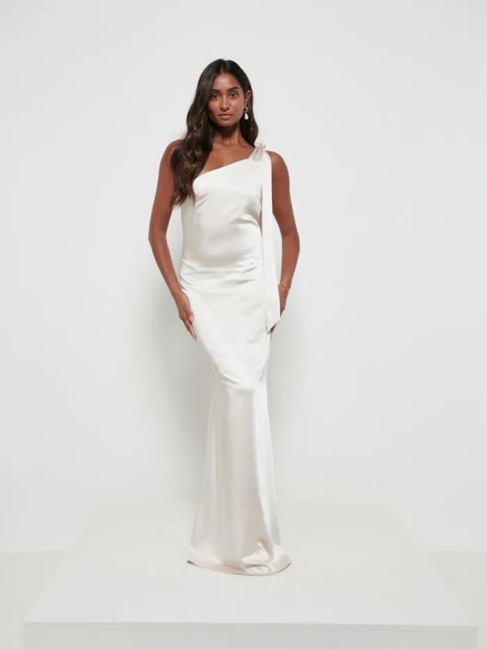 Pretty Lavish Bridesmaid Dresses Women Amelia Tie Maxi Bridesmaid Dress Champagne Pretty Lavish Bridesmaid Dresses Women Amelia Tie Maxi Bridesmaid Dress Champagne