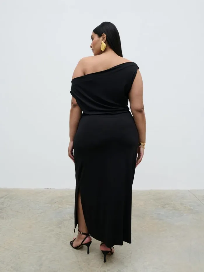 Pretty Lavish Curve Women Janece Asymmetric Jersey Dress Curve Black