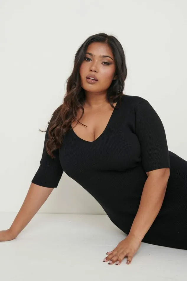 Pretty Lavish Curve Women Lara Ribbed Midi Dress Black