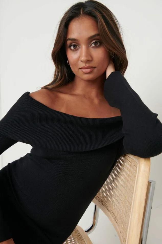 Pretty Lavish Curve Women Soreya Bardot Knit Dress Black