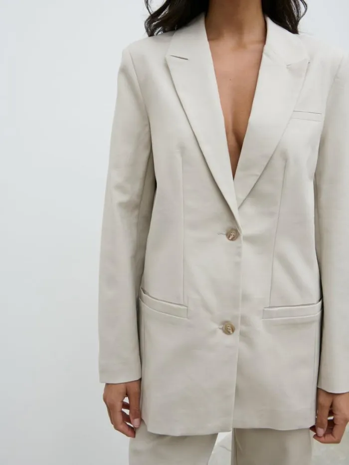 Pretty Lavish Everyday Staples Women Brady Oversized Boxy Blazer Beige