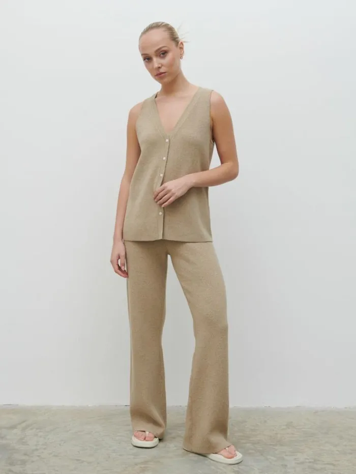 Pretty Lavish Everyday Staples Women Kourtney Knit Trousers Beige