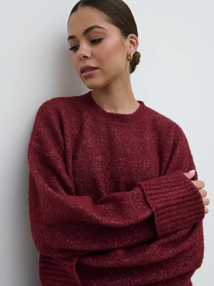 Pretty Lavish Knitwear Women Camille Oversized Borg Knit Jumper Wine