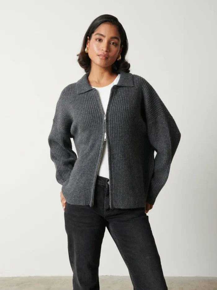 Pretty Lavish Knitwear Women Carla Zipped Knit Jumper Grey