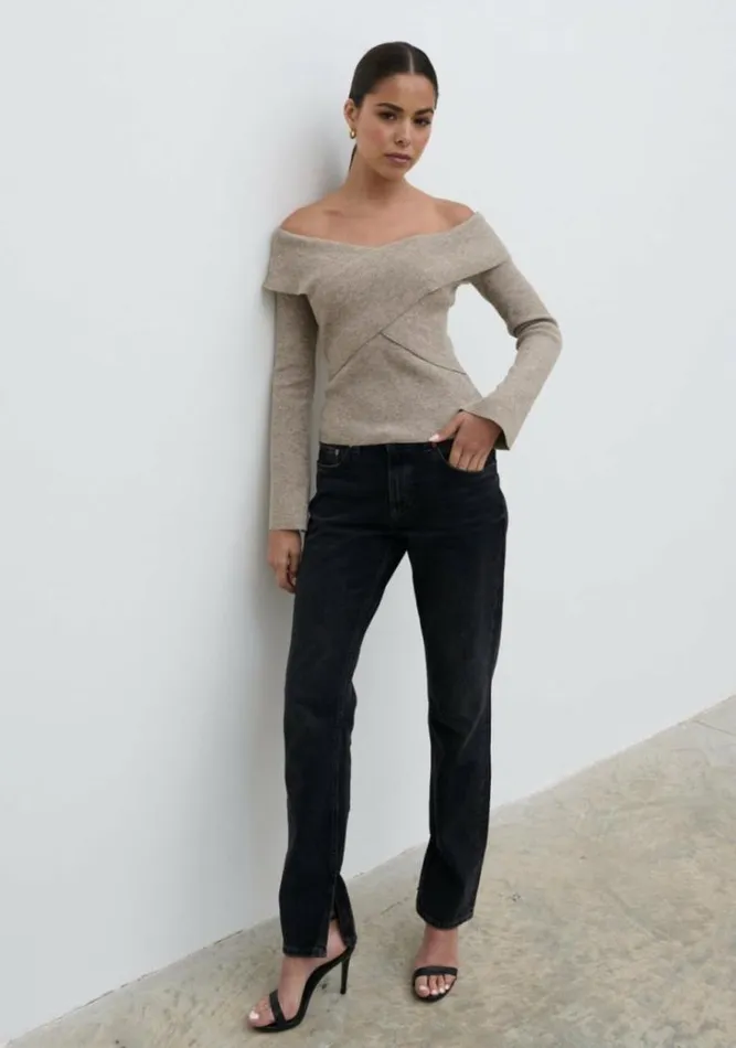 Pretty Lavish Knitwear Women Daphne Cross Over Knit Top Beige