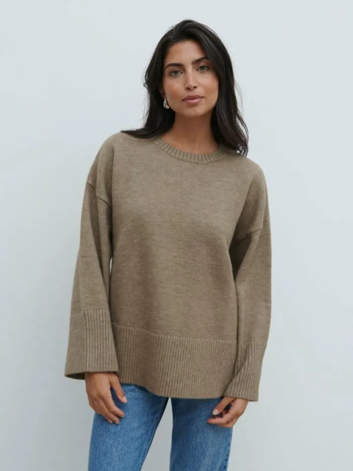 Pretty Lavish Knitwear Women Finnity Slouchy Crew Neck Knit Jumper Light Brown