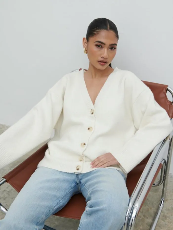 Pretty Lavish Knitwear Women Makai Oversized Cardigan Cream