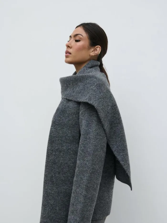 Pretty Lavish Knitwear Women Murphy Cardigan Knit Scarf Set Grey