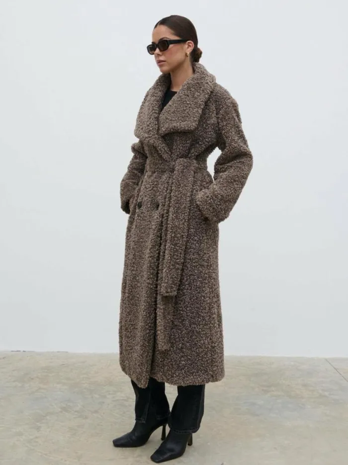 Pretty Lavish Outerwear Women Mahli Shaggy Texture Robe Coat Brown