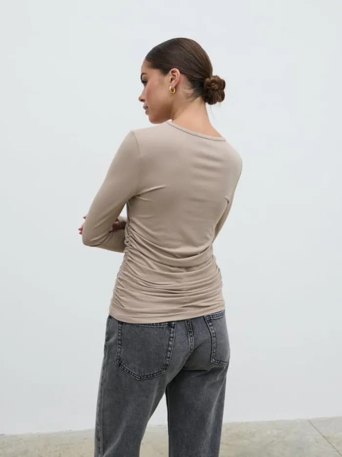 Pretty Lavish Tops Women Celia Gathered Jersey Top Brown