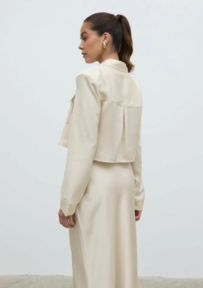 Pretty Lavish Tops Women Lonnie Satin Boxy Shirt Cream