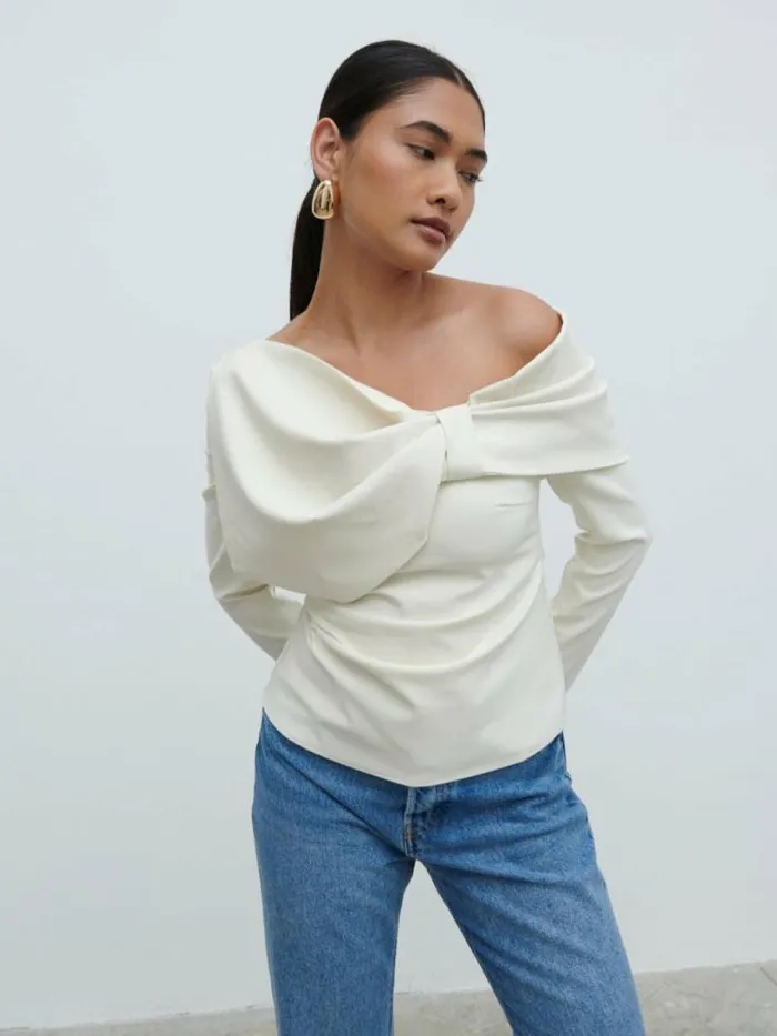 Pretty Lavish Tops Women Naomi Exaggerated Bow Top Cream