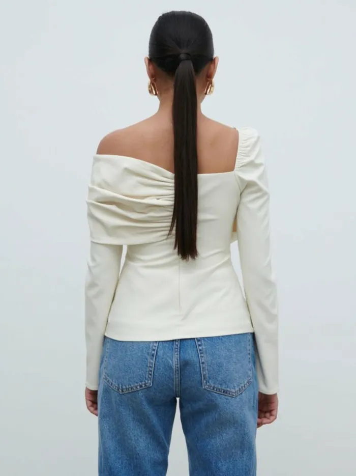 Pretty Lavish Tops Women Naomi Exaggerated Bow Top Cream