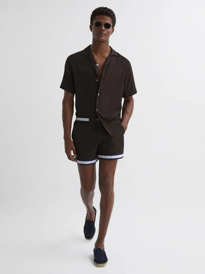 Reiss Shorts Baller Reiss Ch Elasticated Waist Contrast Swim Shorts Chocolatenavy 8211 Men