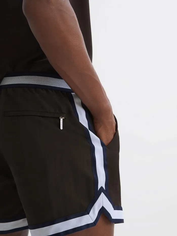Reiss Shorts Baller Reiss Ch Elasticated Waist Contrast Swim Shorts Chocolatenavy 8211 Men
