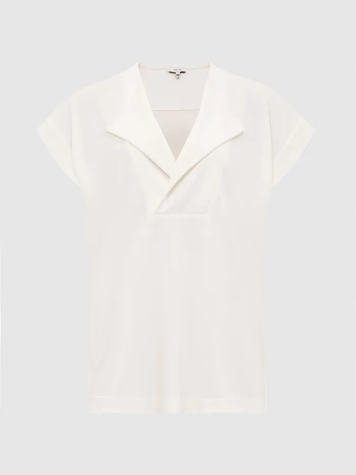 Reiss TShirts and Vests Delia VNeck Short Sleeve Top Black 8211 Women