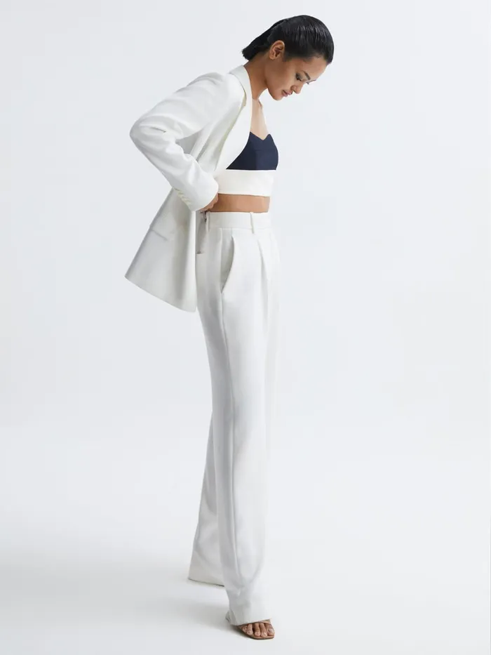 Reiss Tops Amara Colourblock Cropped Top Navywhite 8211 Women