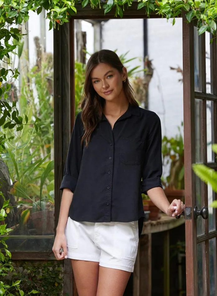 Shirt Tail Button Down 8211 Vintage Black Women Bella Dahl Long Sleeve Shirt Tail Button Down 8211 Vintage Black Women Bella Dahl Long Sleeve