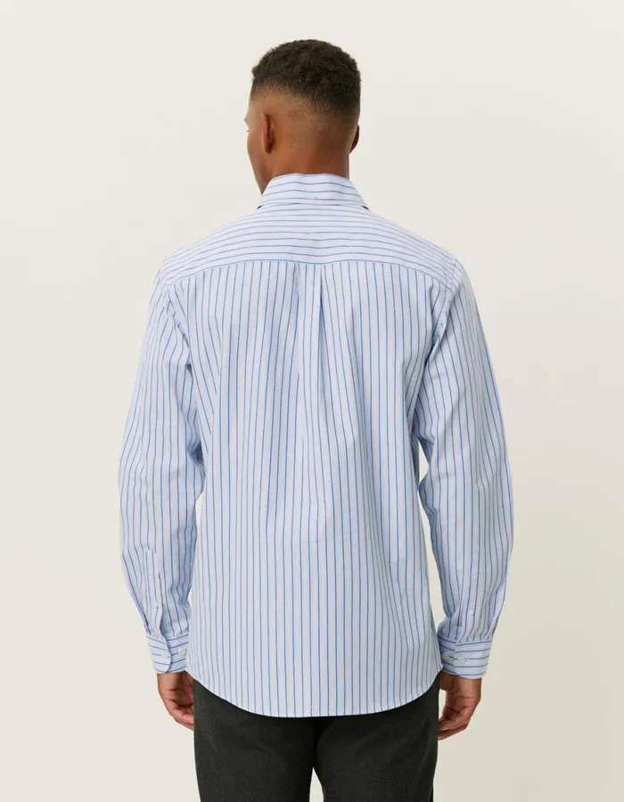 ShirtsOvershirts Men Les Deux Kent Stripe Peached Poplin Shirt 8211 Bel Air BlueOyster Rose