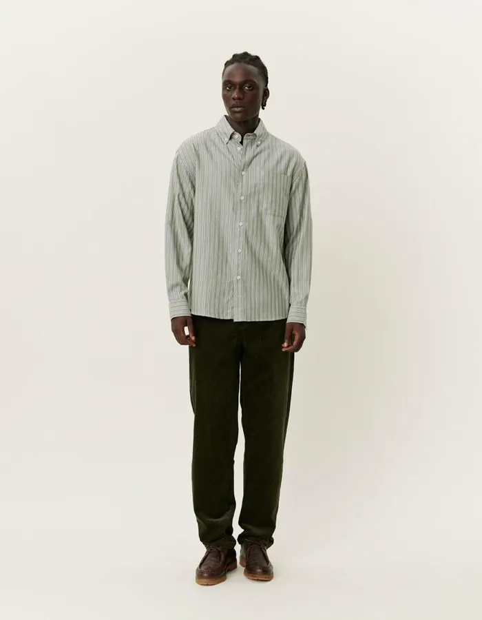 ShirtsOvershirts Men Les Deux Kolton Herringbone Poplin Shirt 8211 WhiteChive Green