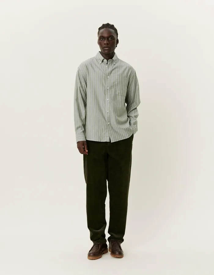 ShirtsOvershirts Men Les Deux Kolton Herringbone Poplin Shirt 8211 WhiteChive Green