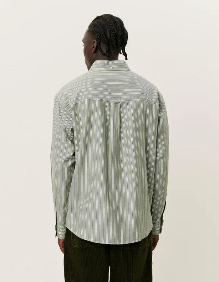 ShirtsOvershirts Men Les Deux Kolton Herringbone Poplin Shirt 8211 WhiteChive Green