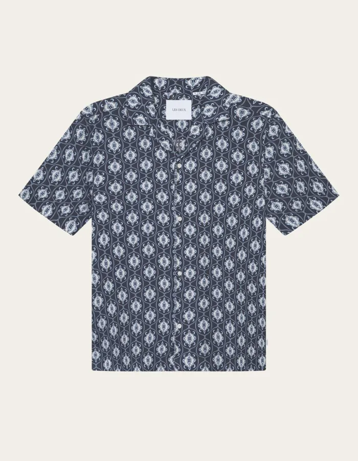 ShirtsOvershirts Men Les Deux Ornament Tencel SS Shirt 8211 Dark NavyLight Blue ShirtsOvershirts Men Les Deux Ornament Tencel SS Shirt 8211 Dark NavyLight Blue