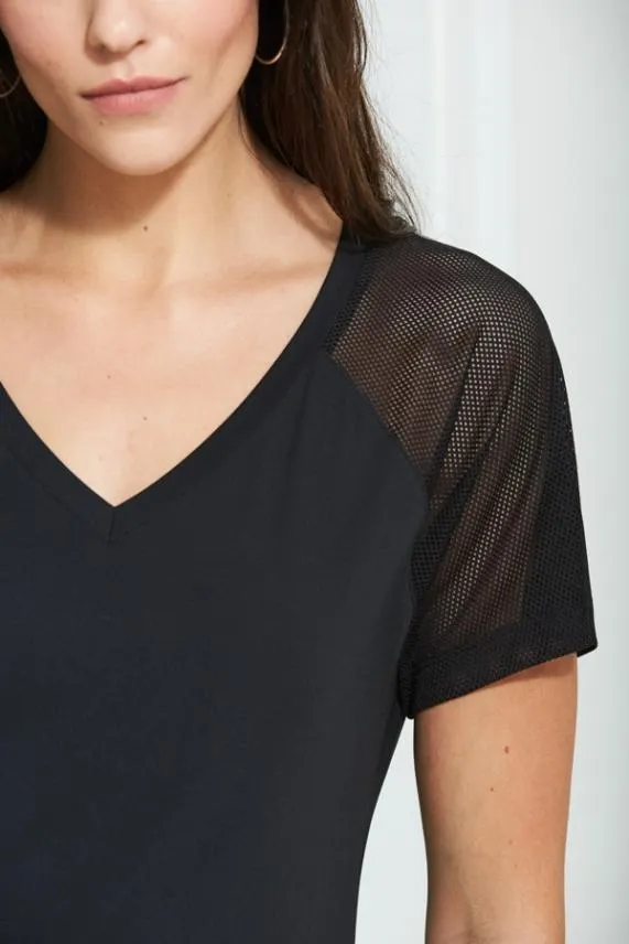 Sosandar Black Mesh Sleeve Breathe Activewear T Shirt Black Women Activewear