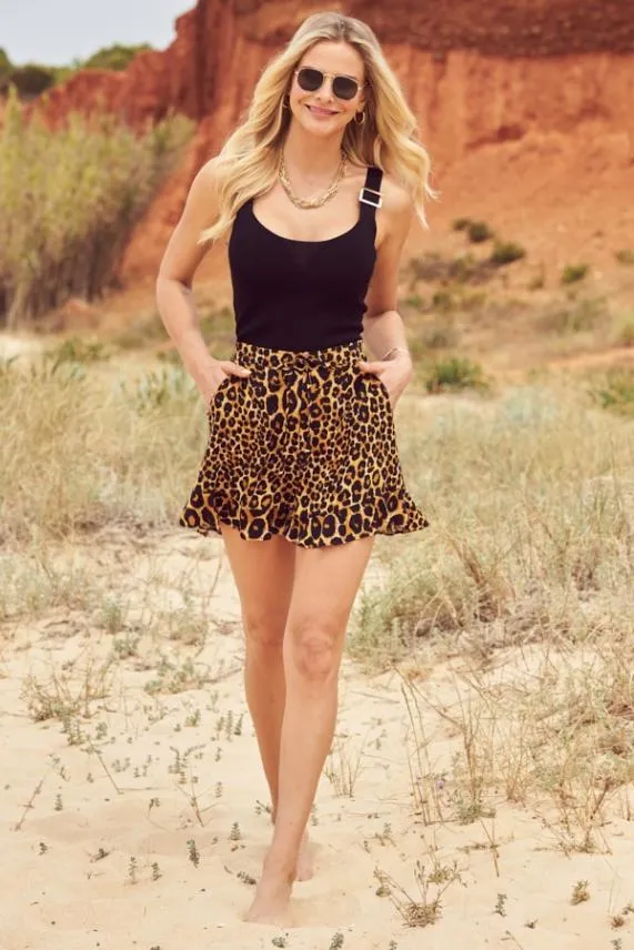 Sosandar Leopard Print Stretch Belted Waist Shorts With Pockets Women Shorts