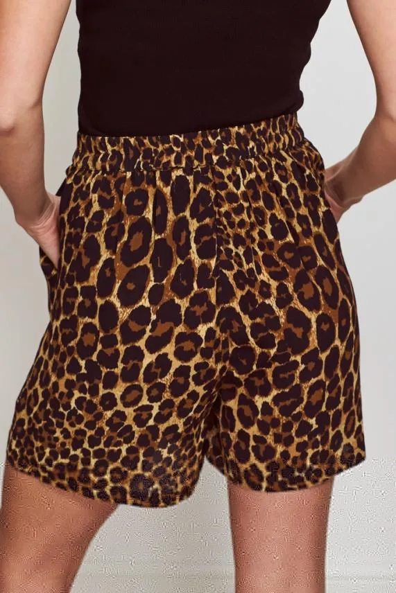 Sosandar Leopard Print Stretch Waist Shorts With Pockets Women Shorts