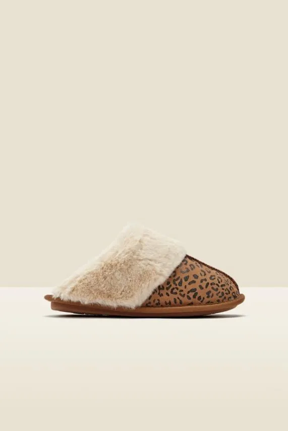 Sosandar Leopard Print Suede Mule Slippers With Faux Fur Lining Women Slippers