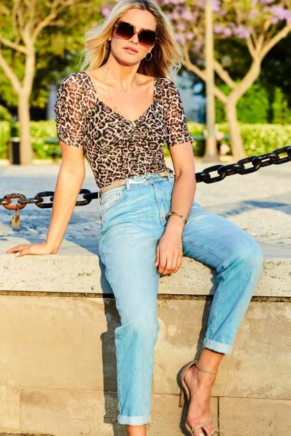 Sosandar Light Wash Denim Girlfriend Jeans Light Wash Women Jeans and Jeggings