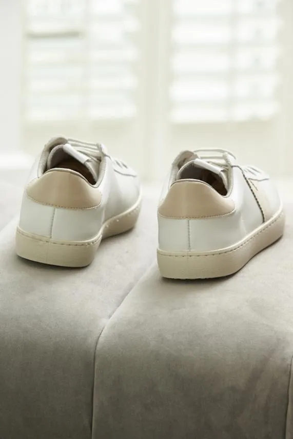 Sosandar Victoria Heilo Natural V Detail Leather Trainers Women Trainers 8211 Superga and Victoria
