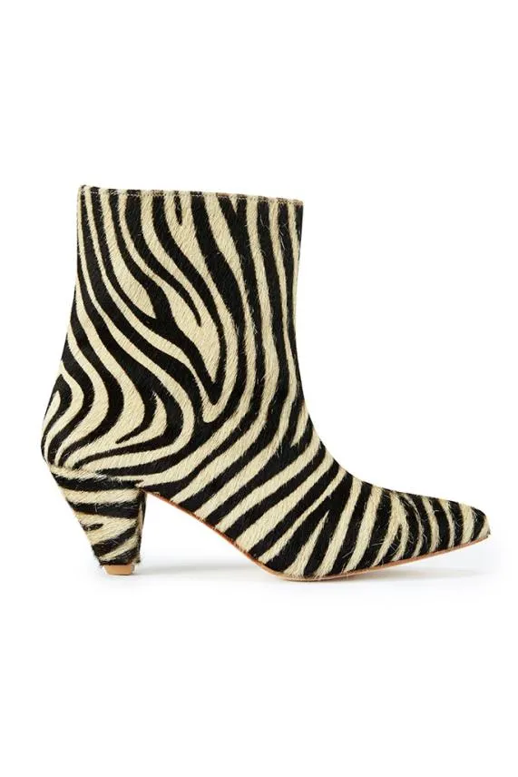 Sosandar Zebra Print Leather Pull On Ankle Boot Women Boots Sosandar Zebra Print Leather Pull On Ankle Boot Women Boots