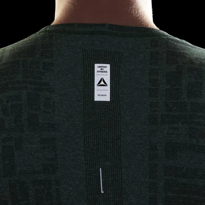 TShirts and Graphic Tees Mens Reebok LES MILLS Myoknit Seamless Tee Utility Green Black