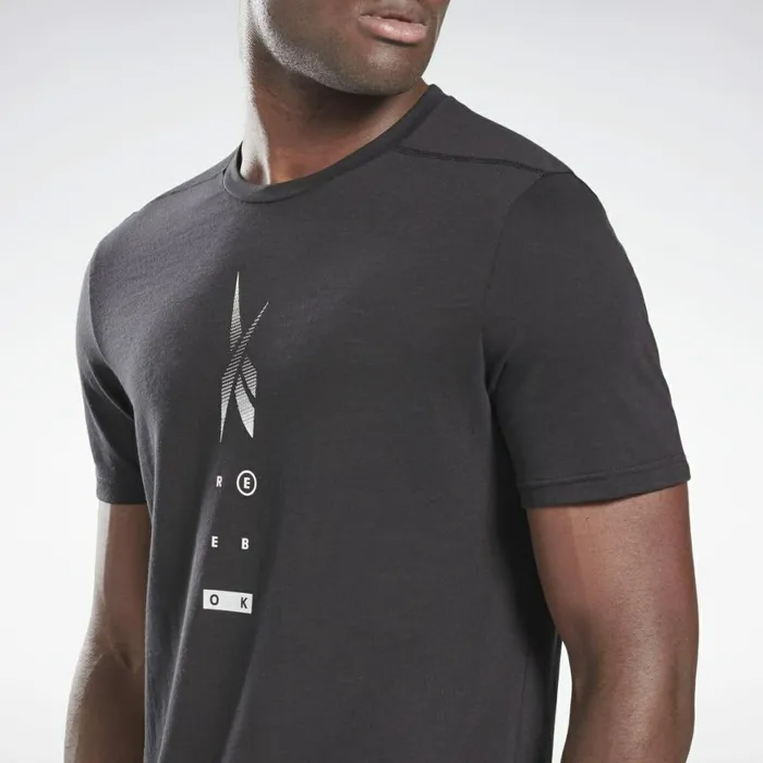 TShirts and Graphic Tees Mens Reebok Speedwick Move TShirt Black