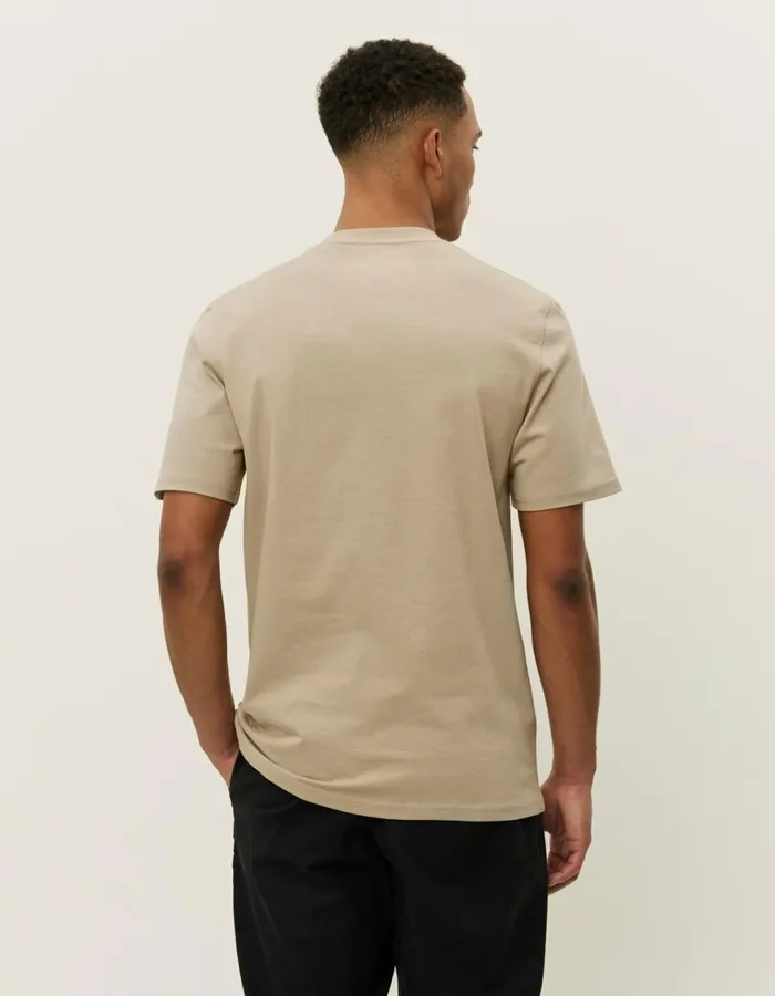Tshirts Men Les Deux Clyde TShirt 8211 Dark Sand