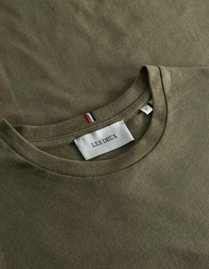 Tshirts Men Les Deux Norregaard TShirt 8211 Seasonal 8211 Surplus Green MelangeOrange