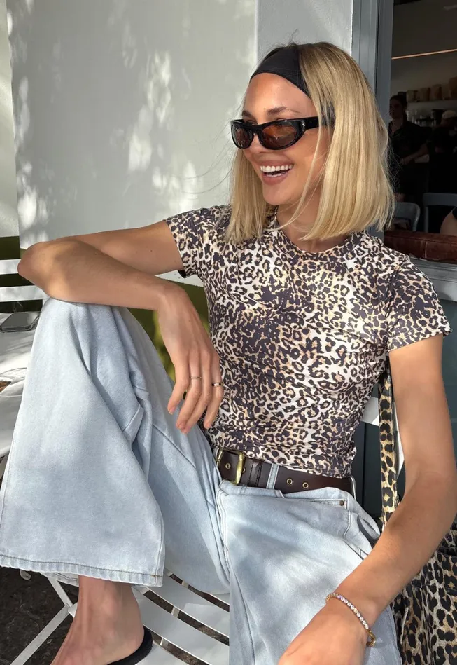 Tops Women Lioness Fashion CLUBHOUSE TEE Leopard Fade Tops Women Lioness Fashion CLUBHOUSE TEE Leopard Fade