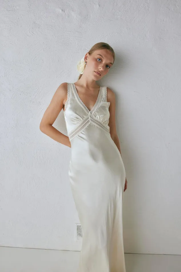 VRG GRL MidiMaxi Dresses Meet Me On The Dance Floor Bias Cut Maxi Dress Cream 8211 Women VRG GRL MidiMaxi Dresses Meet Me On The Dance Floor Bias Cut Maxi Dress Cream 8211 Women