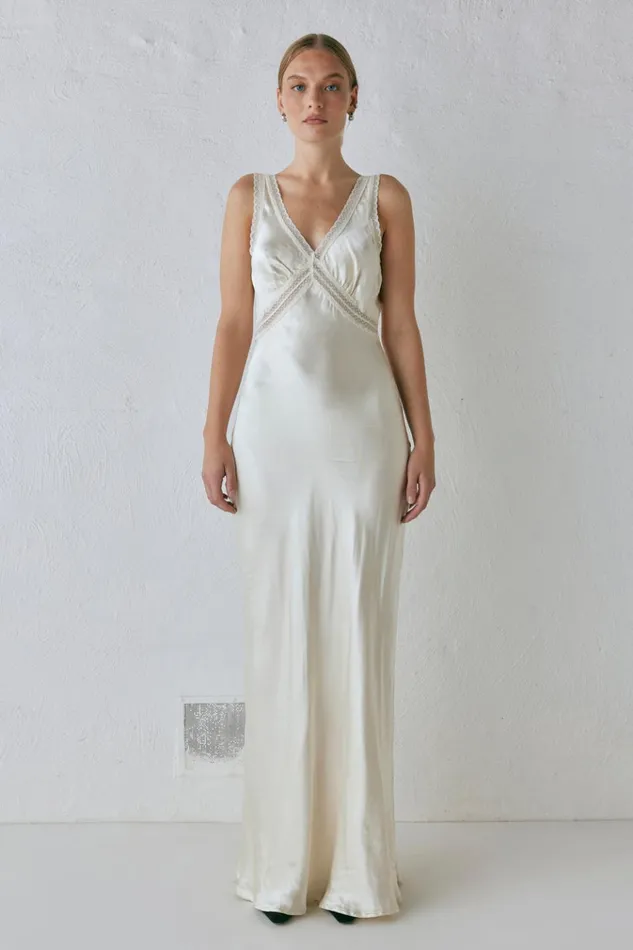 VRG GRL MidiMaxi Dresses Meet Me On The Dance Floor Bias Cut Maxi Dress Cream 8211 Women VRG GRL MidiMaxi Dresses Meet Me On The Dance Floor Bias Cut Maxi Dress Cream 8211 Women