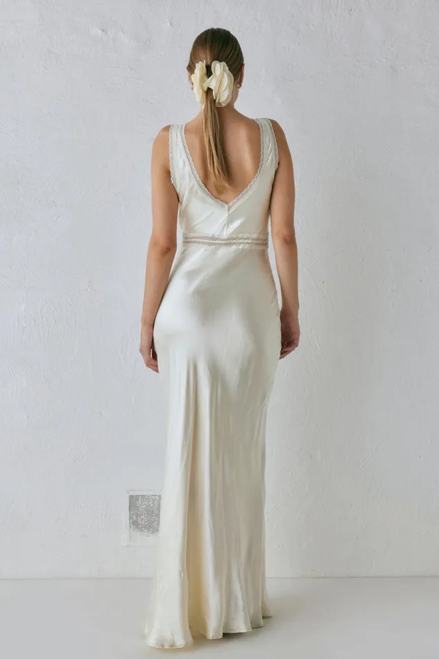 VRG GRL MidiMaxi Dresses Meet Me On The Dance Floor Bias Cut Maxi Dress Cream 8211 Women VRG GRL MidiMaxi Dresses Meet Me On The Dance Floor Bias Cut Maxi Dress Cream 8211 Women