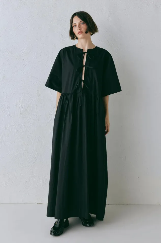 VRG GRL MidiMaxi Dresses Naomi Smock Maxi Dress Black 8211 Women