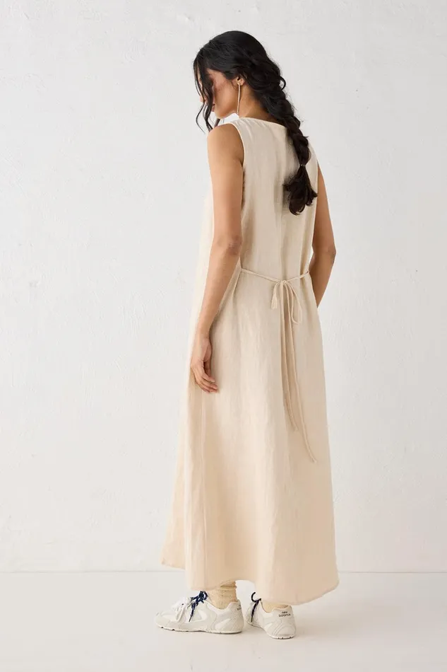 VRG GRL MidiMaxi Dresses San Paolo Smock Linen Midi Dress Natural 8211 Women VRG GRL MidiMaxi Dresses San Paolo Smock Linen Midi Dress Natural 8211 Women