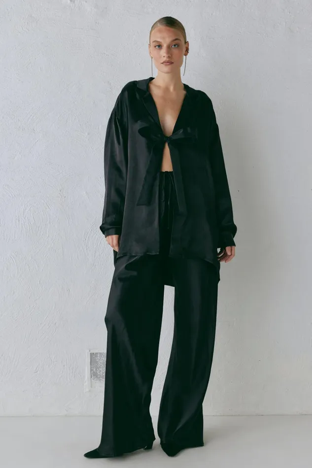 VRG GRL Sets Rae Satin Top Black 8211 Women VRG GRL Sets Rae Satin Top Black 8211 Women